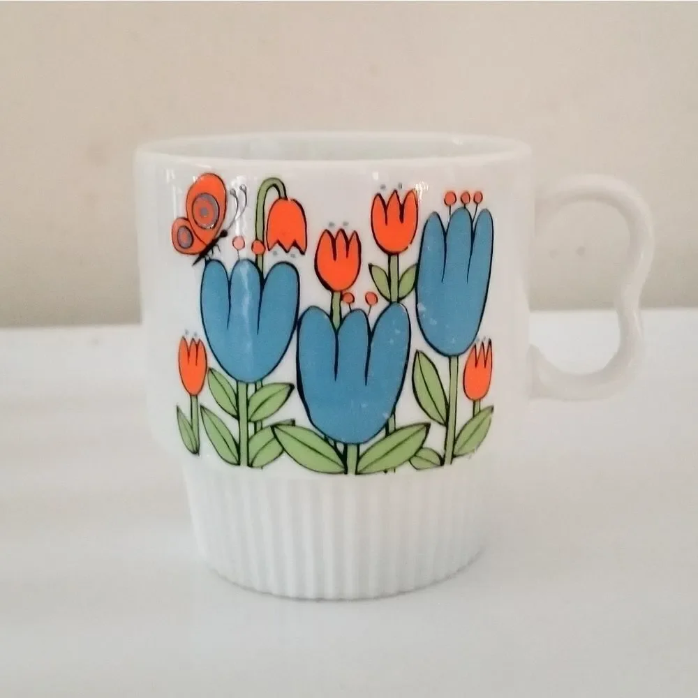 Vintage floral mug Japan farmhouse